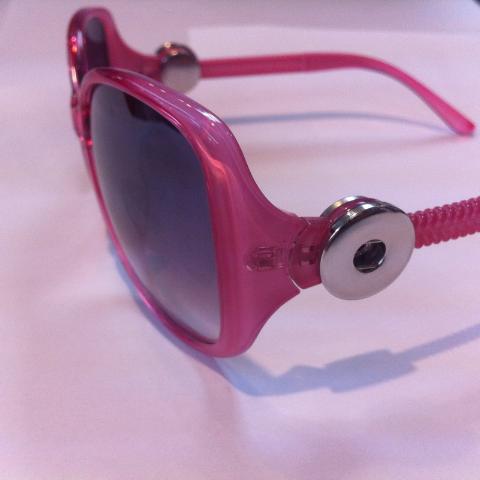 Snap on Sunglasses A4